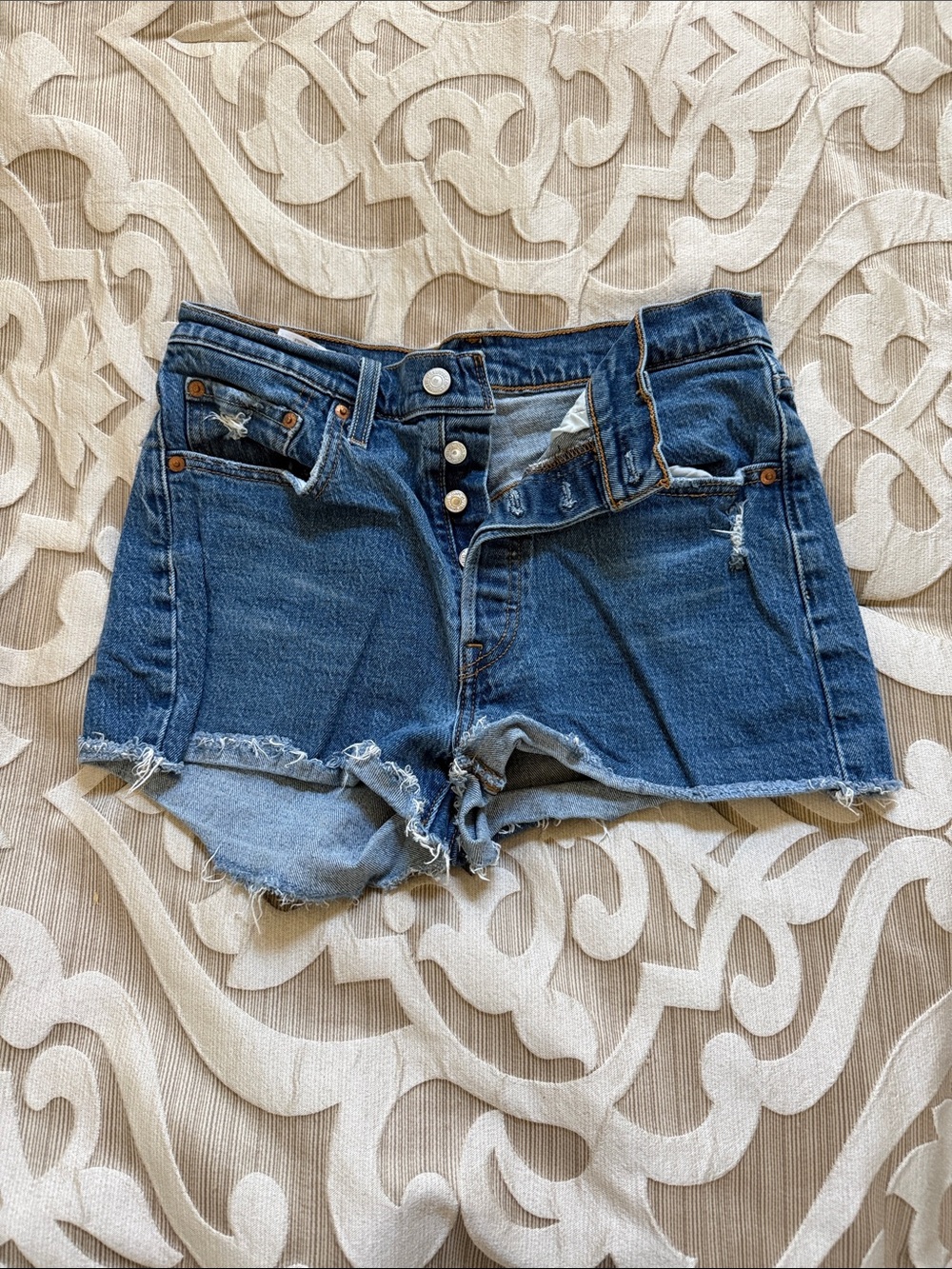Women's High-Rise Distressed Denim Levi’sShorts - Blue